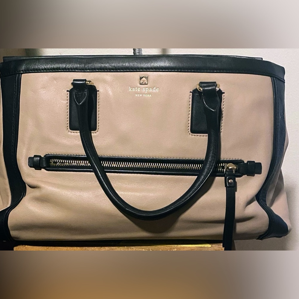 Kate Spade Hudson Street Kellan Shoulder Handle Bag Excellent condition No flaws
